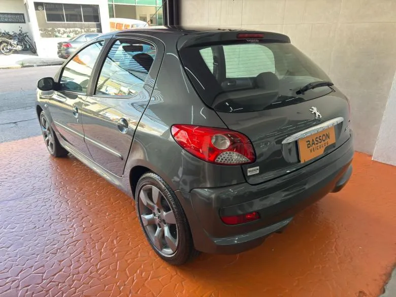 Peugeot - 207 1.4 XR