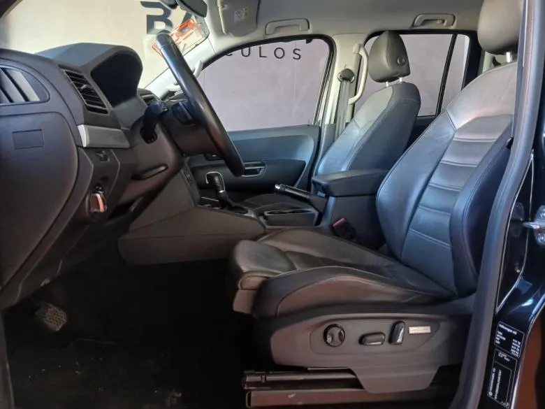 VW - VolksWagen - AMAROK CD 4X4 HIGH