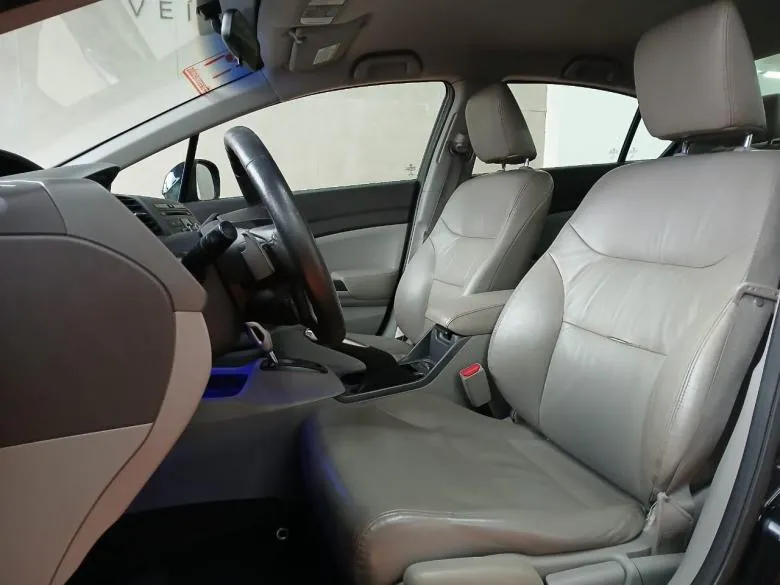 Honda - CIVIC LXR 2.0 AUT.