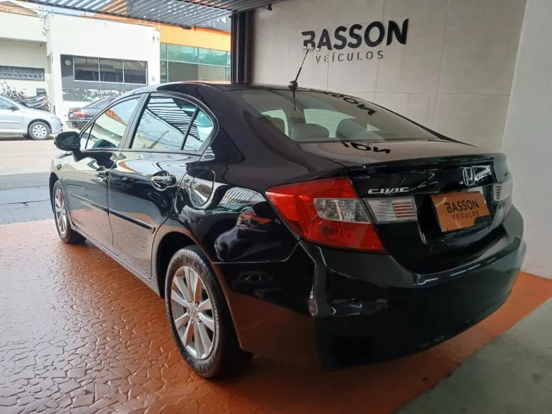 Honda - CIVIC LXR