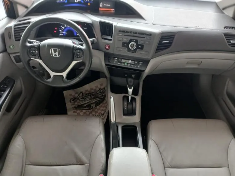 Honda - CIVIC LXR