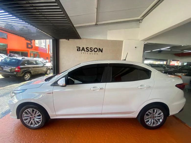 Fiat - CRONOS DRIVE AT 1.8 - IPVA 26 GRATIS