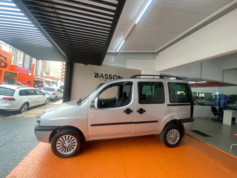 Fiat - DOBLO HLX 1.8 FLEX