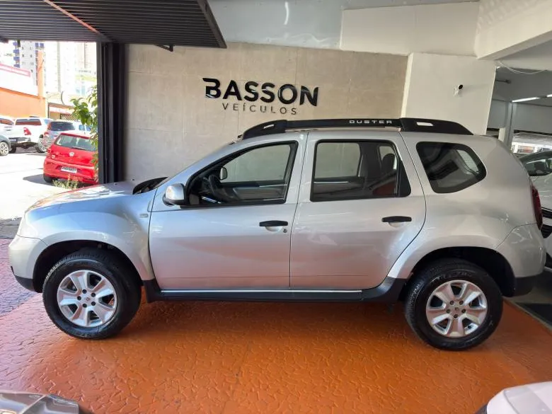 Renault - DUSTER 1.6 E (CVT)