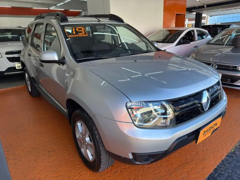 Renault - DUSTER 1.6 E (CVT)