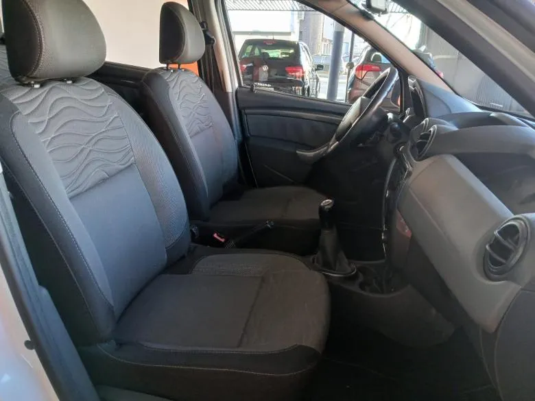 Renault - DUSTER 16 D 4X2