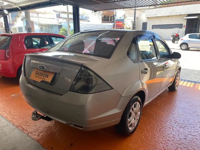 Ford - FIESTA SEDAN 1.6 FLEX - IPVA 26 GRATIS