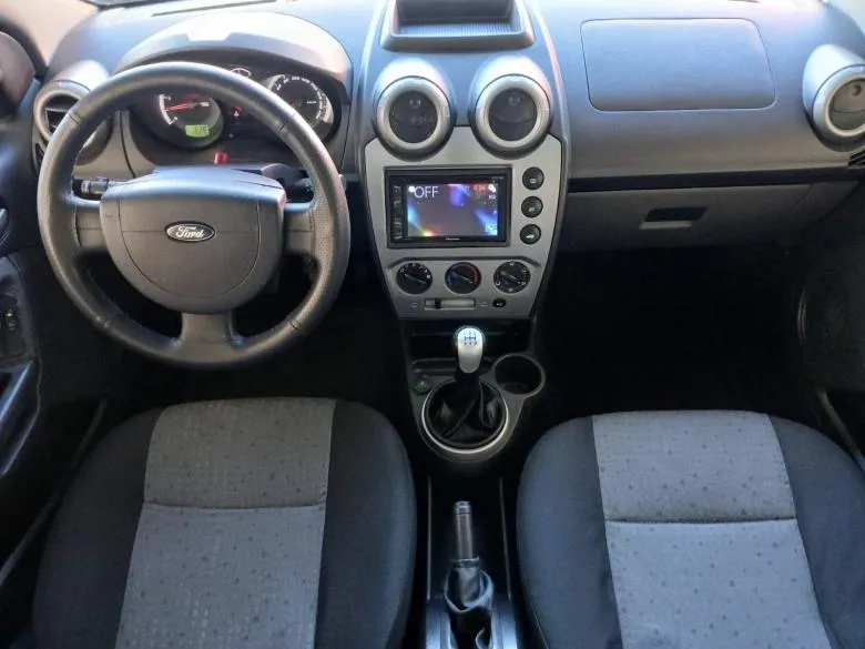 Ford - FIESTA SEDAN 1.6 FLEX