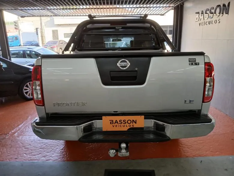 Nissan - FRONTIER LE 2.5 4X4