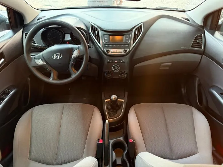Hyundai - HB20S 1.0 COMF