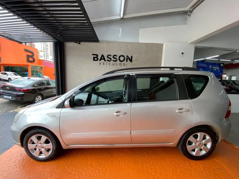 Nissan - LIVINA 1.8 SL - IPVA 26 GRATIS