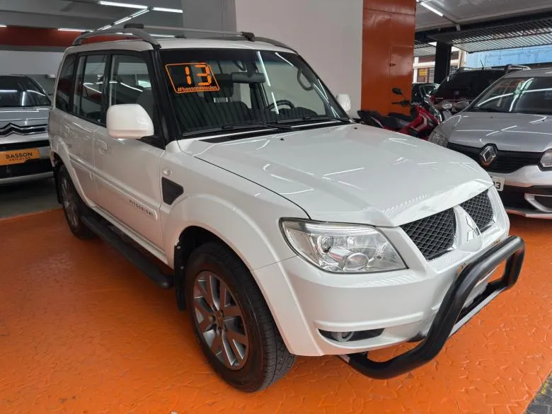Mitsubishi - MMC/ PAJERO TR4 FL 2WD HP 4X2 MEC