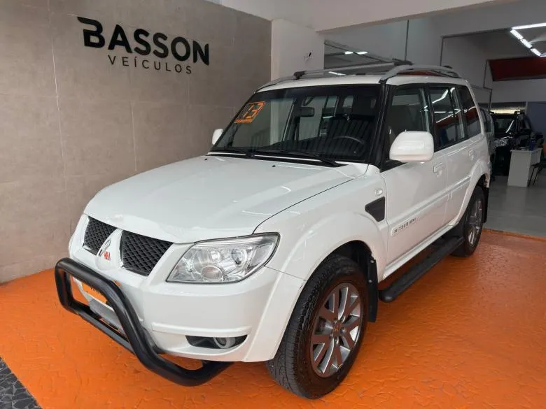 Mitsubishi - MMC/ PAJERO TR4 FL 2WD HP 4X2 MEC
