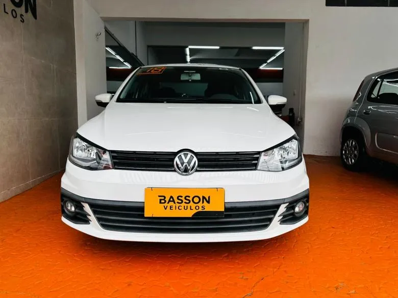 VW - VolksWagen - NOVO VOYAGE CL MBV