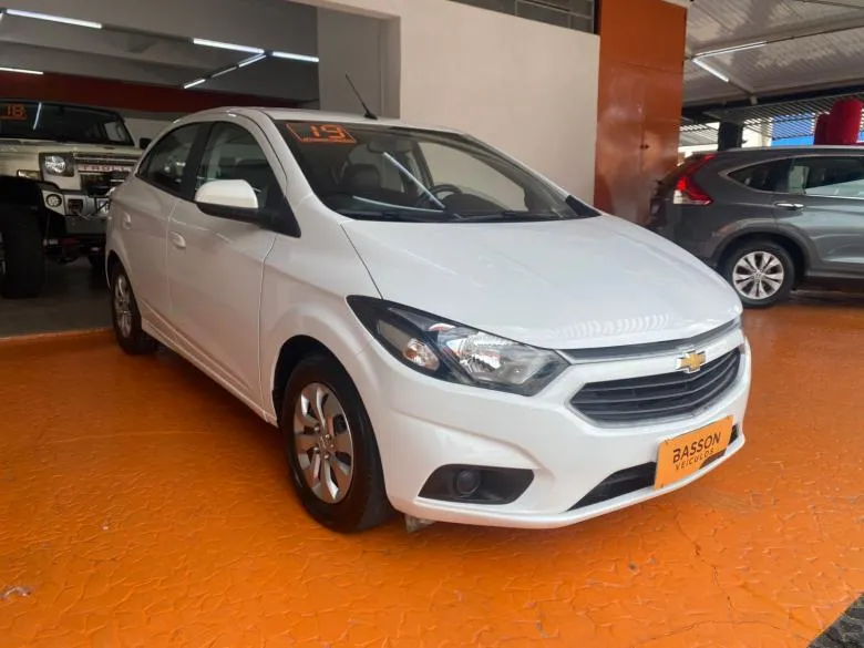 GM - Chevrolet - ONIX 1.0 MT LT