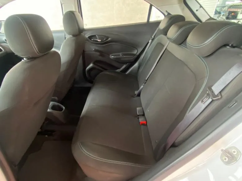 GM - Chevrolet - ONIX 1.0 MT LT