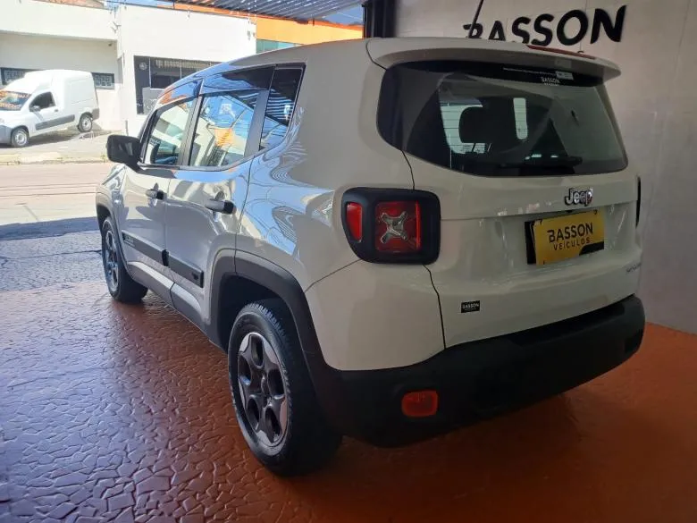 Jeep - RENEGADE 1.8 AT