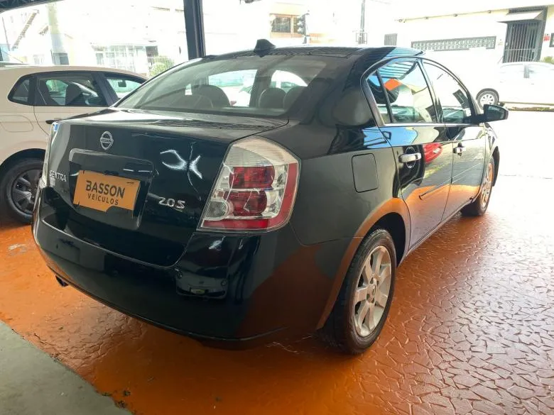 Nissan - SENTRA S 2.0