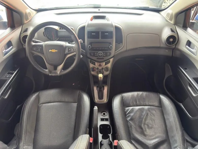 GM - Chevrolet - SONIC HB 1.6 AT