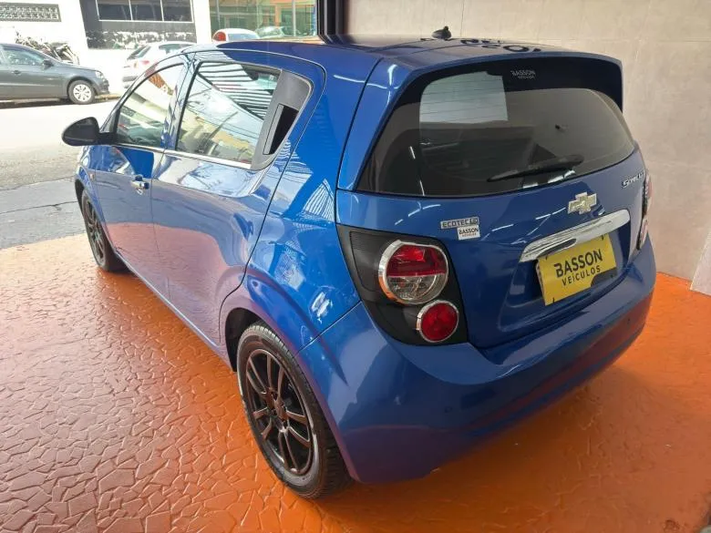 GM - Chevrolet - SONIC HB 1.6 AT