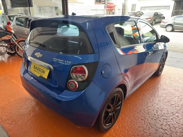 GM - Chevrolet - SONIC HB 1.6 AT