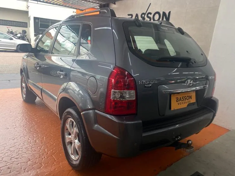 Hyundai - TUCSON GLSB 2.0 AT