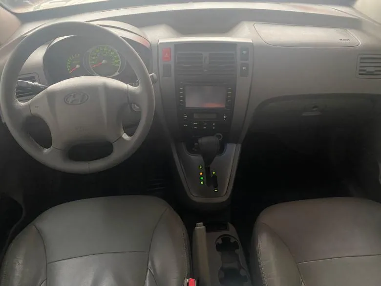 Hyundai - TUCSON GLSB 2.0 AT